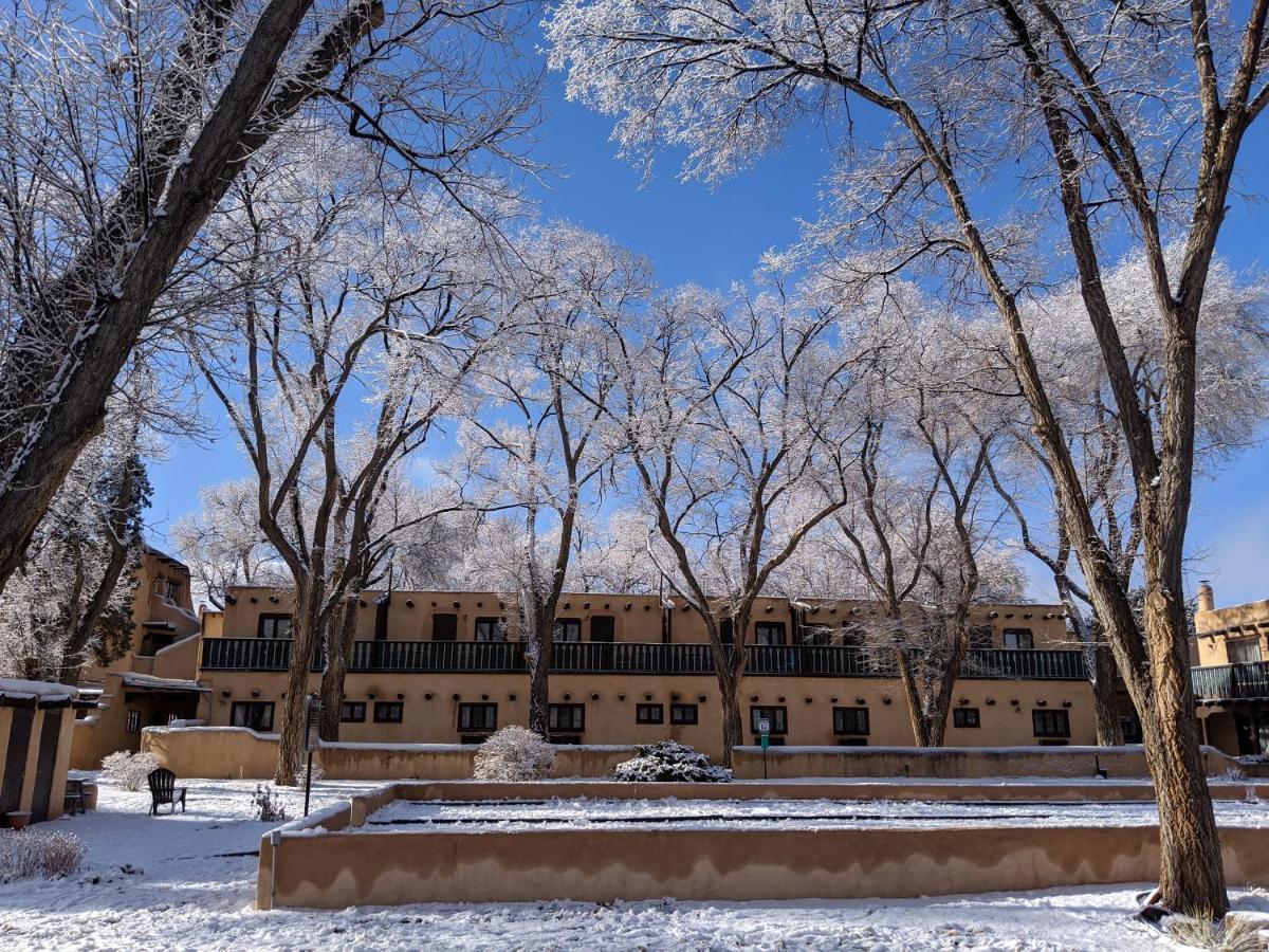 Sagebrush Inn & Suites Taos Exterior foto