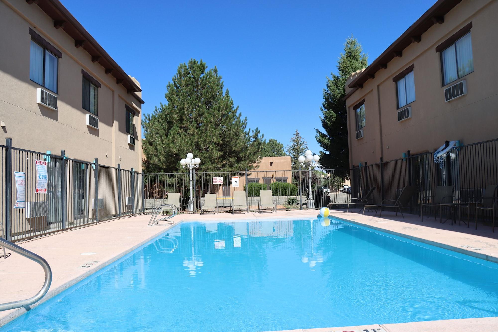 Sagebrush Inn & Suites Taos Exterior foto