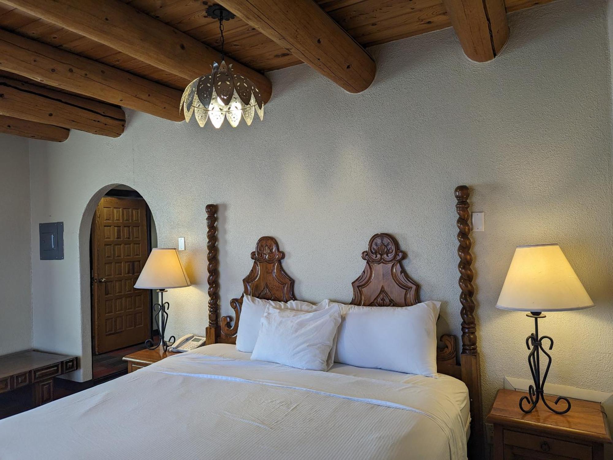 Sagebrush Inn & Suites Taos Exterior foto